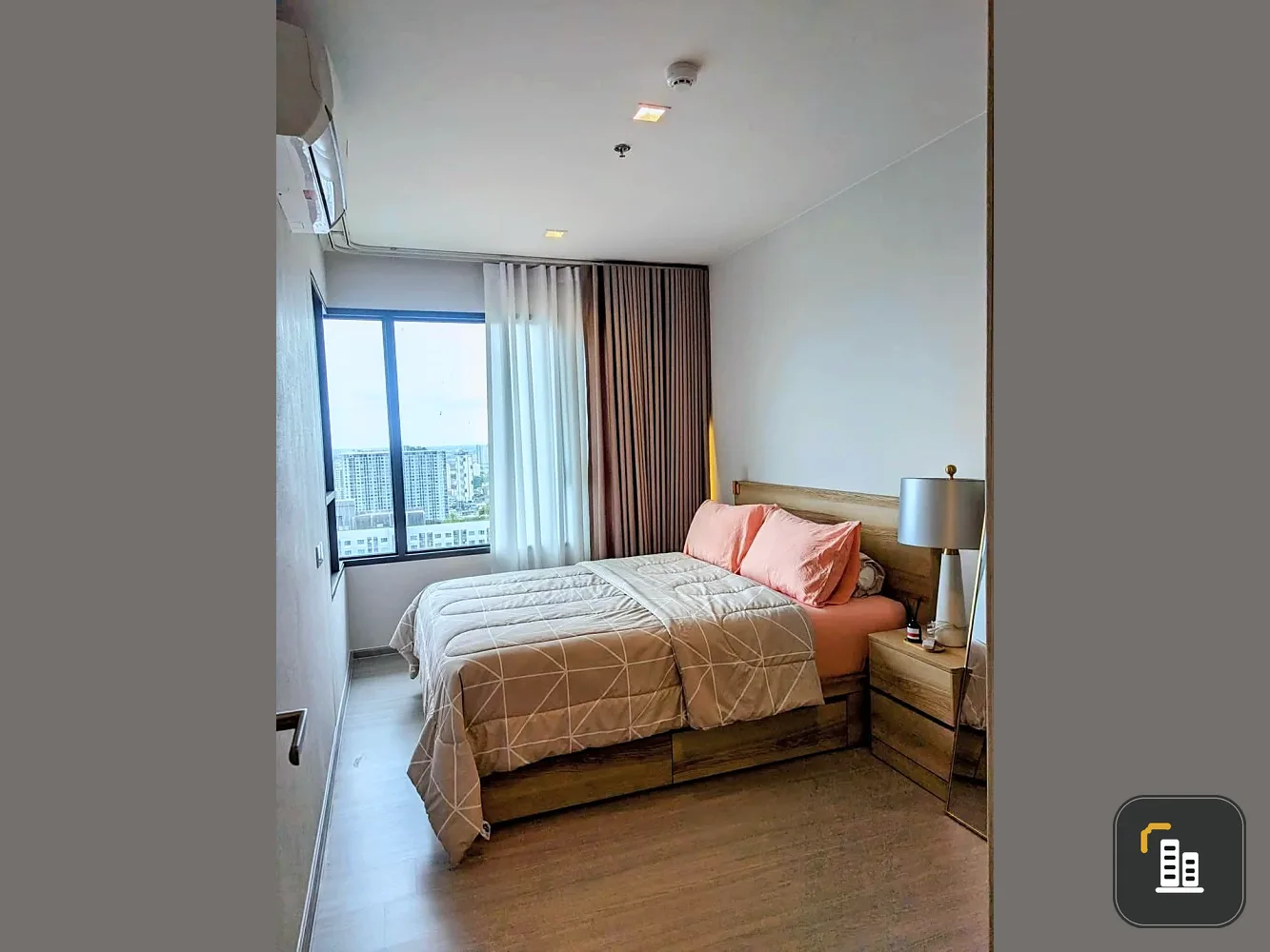 For rent: Life Sathorn-Sierra, 39th floor, fully furnished, ready to move in, reserve now, don't miss out, hurry!