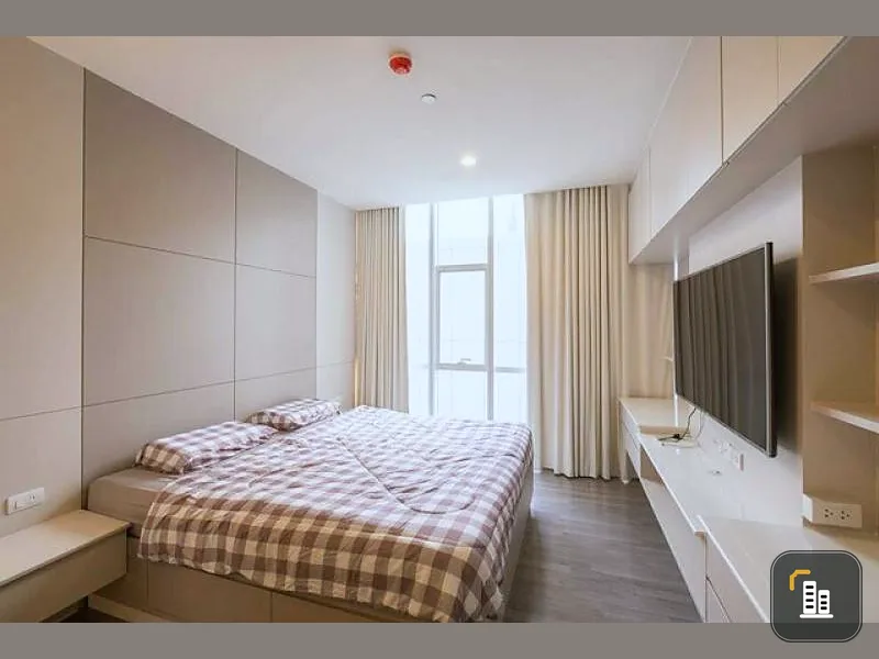 Condo for rent, The Room Sathorn-Taksin, fully furnished room, clean white tone, suitable for living, urgent rent