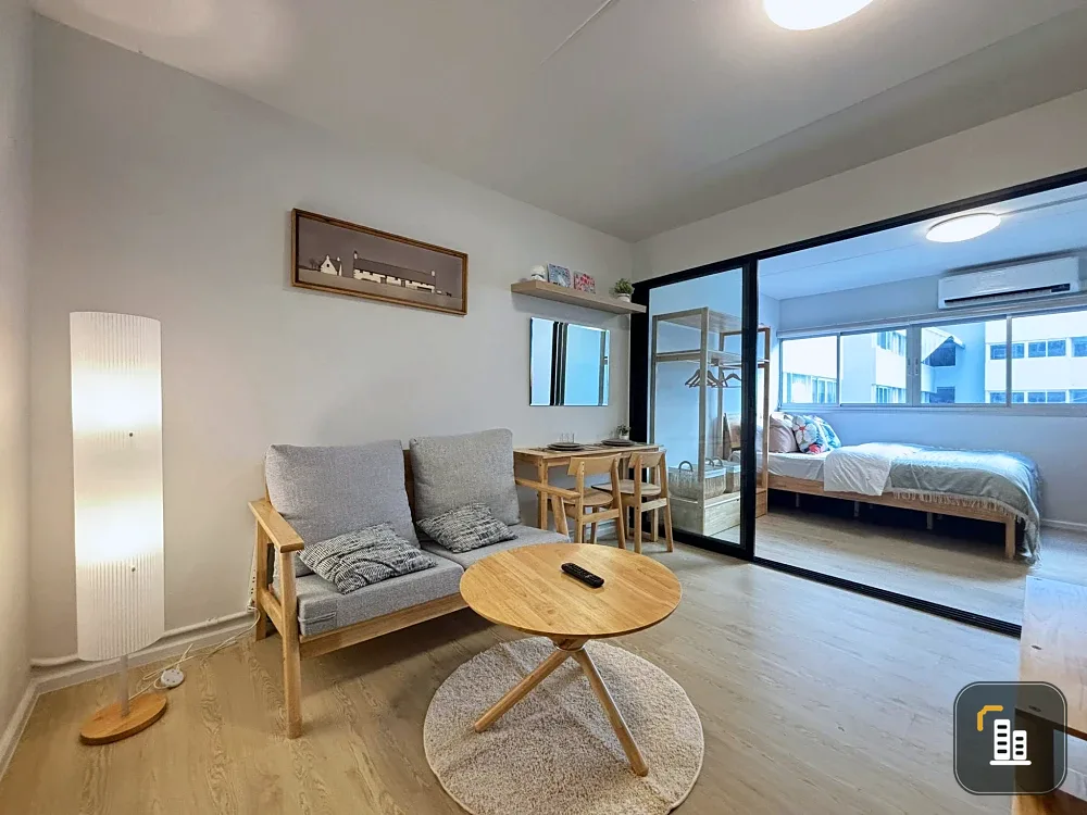 For sale: Mori Condominium, Muang Thong Thani, 4th floor room, swimming pool view, fully decorated, minimalist style, this comfortable place to live,