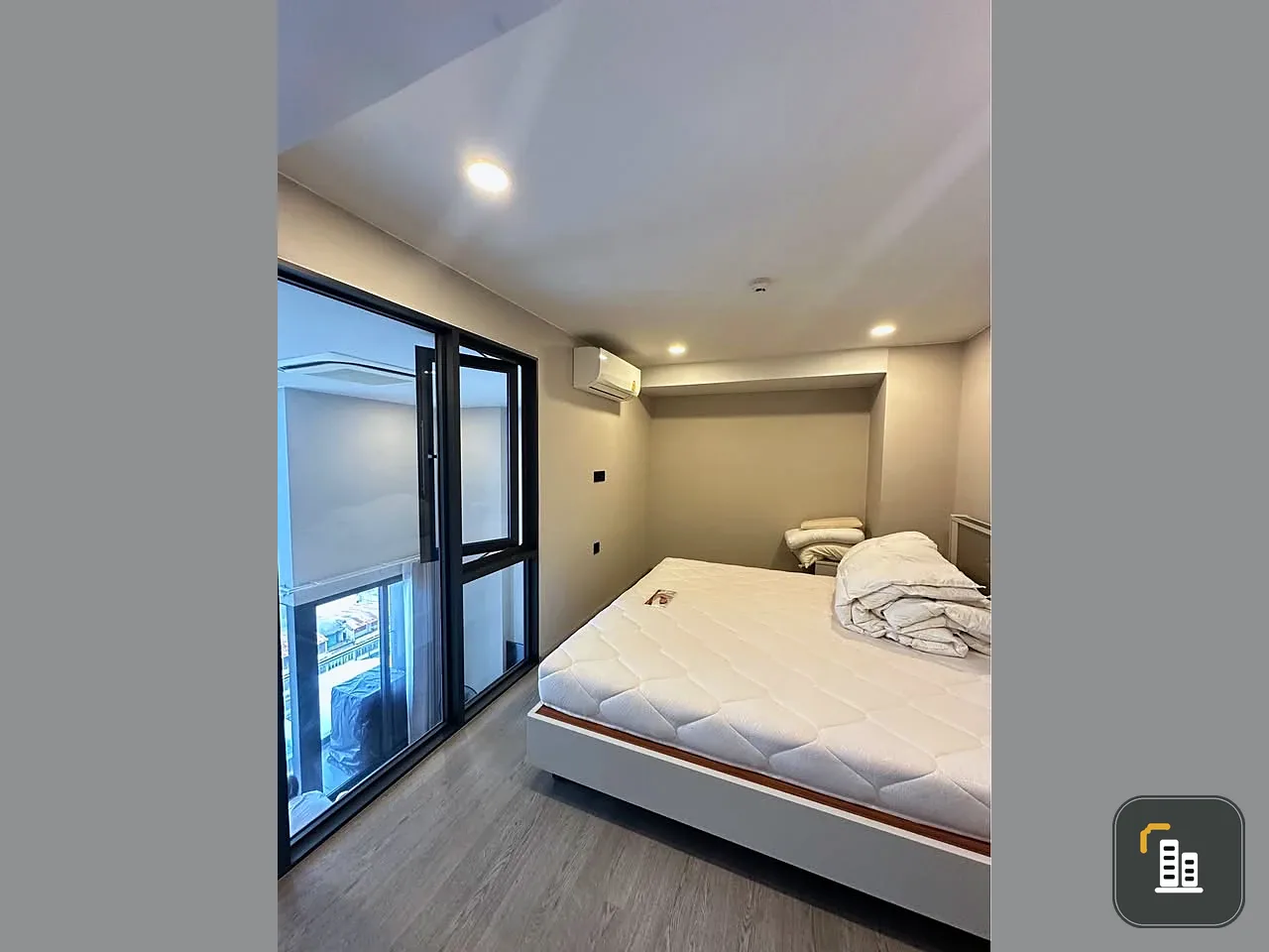 For rent: Cooper Siam Condo, spacious and comfortable room, fully furnished, electrical appliances included, just bring your bag and move in!