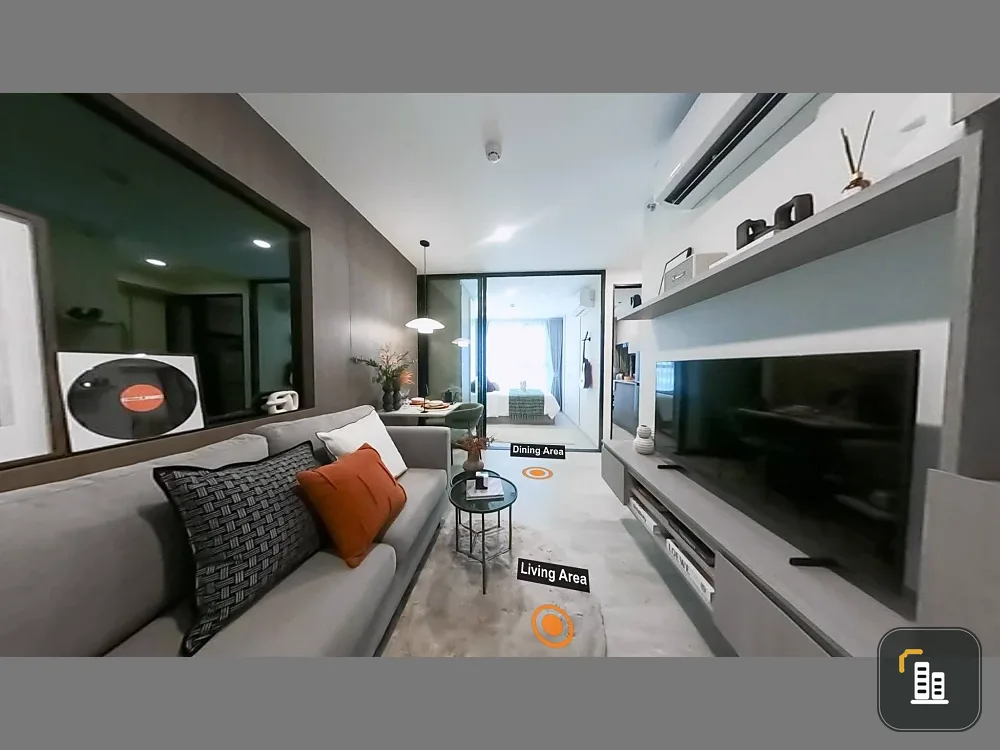 Selling a reservation slip for a condo, SO Phahol 69. The room is spacious and comfortable. The furniture is ready. You can just bring your bags.