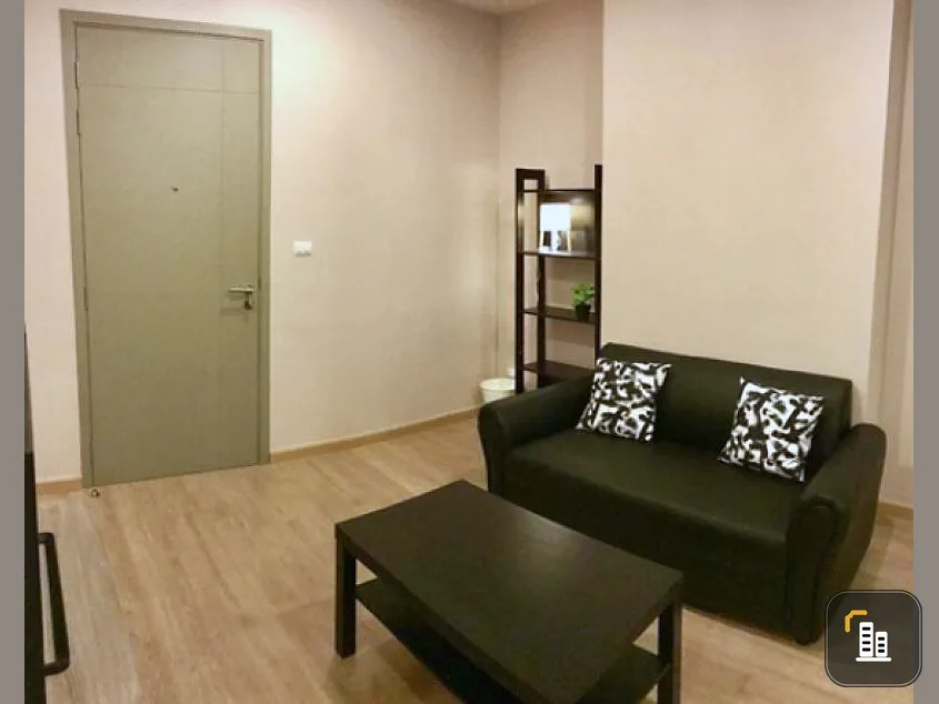Sale The Tempo Grand Sathorn-Wutthakat, pool view, south, fully furnished, complete in one room Plus the price is very friendly.