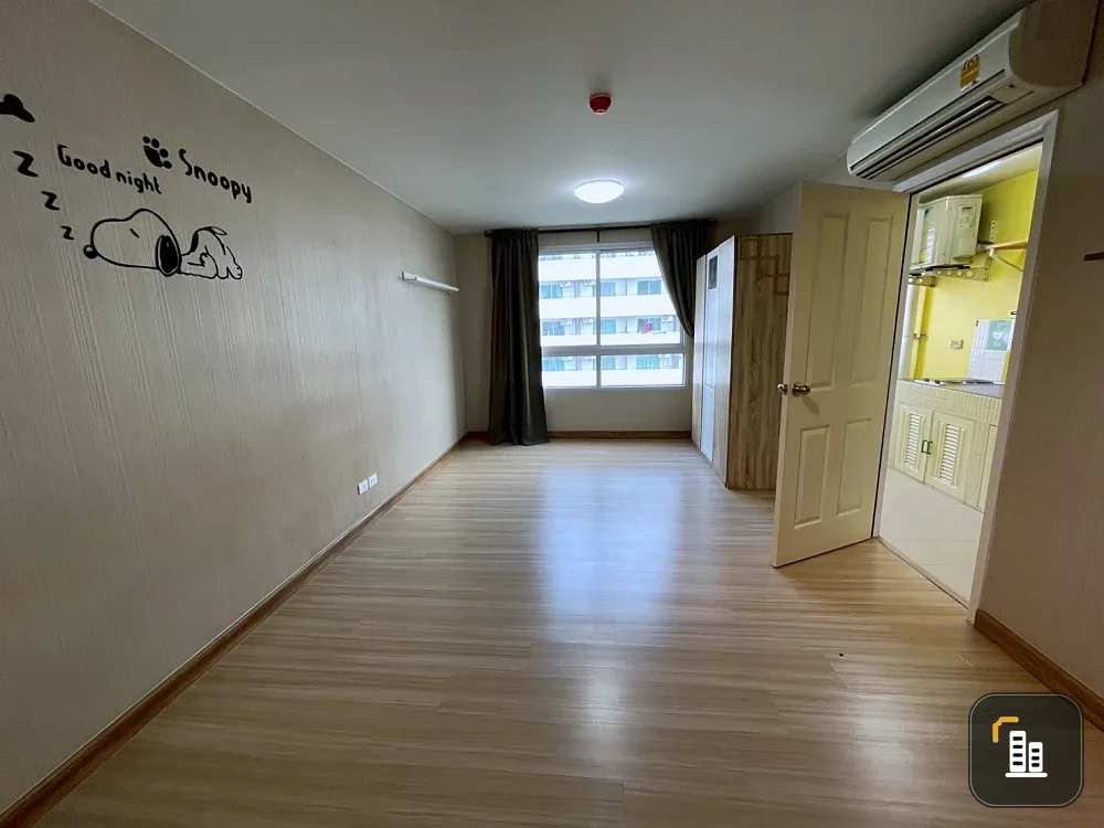 For sale: Plum Condo Phahon Yothin 89, empty room, clean, airy, people who like to decorate their rooms must not miss it.