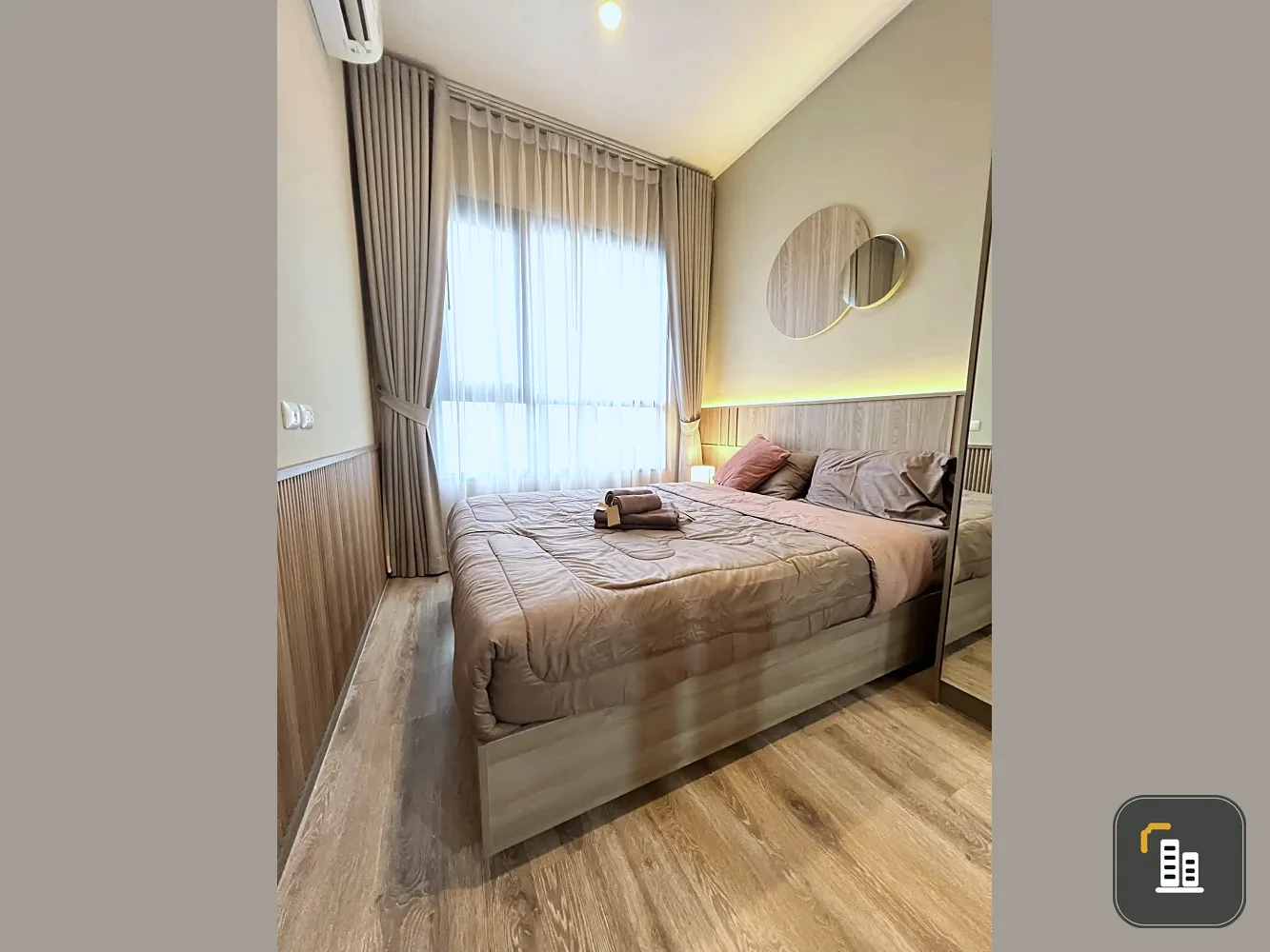 For rent: Knightbridge Prime Onnut, furnished room, ready to move in, well-built-in, great price, book now.