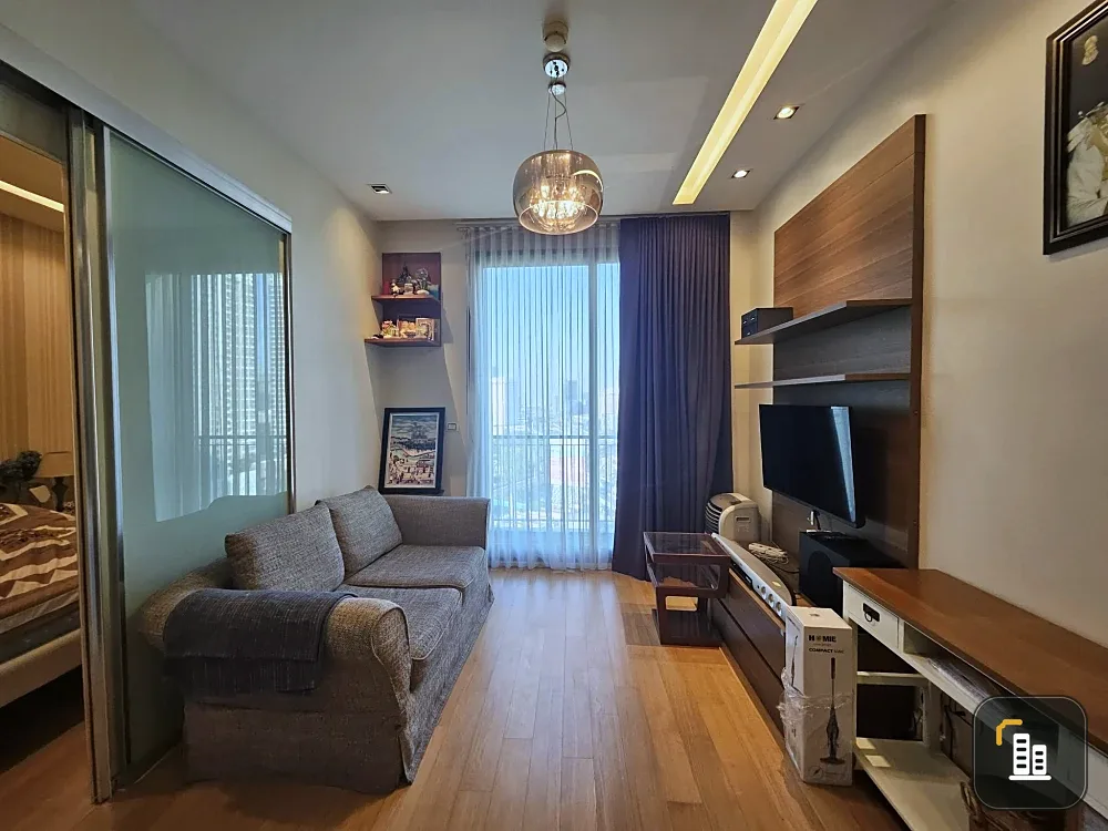 For sale: Equinox Condo Phahon-Vibha, spacious room, 19th floor, beautiful view, complete in one place, you must not miss it.
