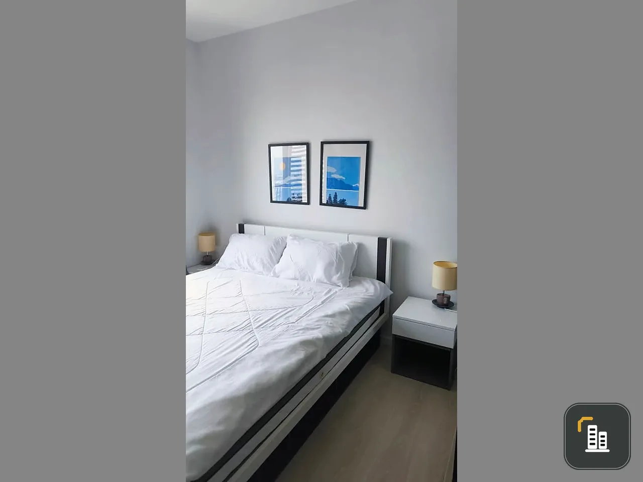 For rent: A space Mega, very high floor room, with a clear and airy city view, ready to move in.