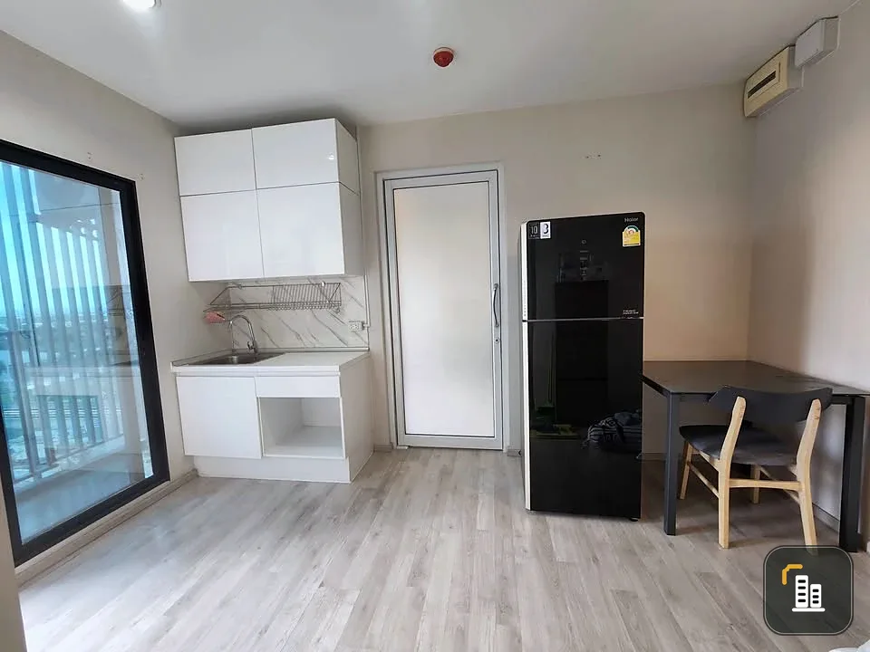 For sale: Plum Condo Central Station, 2 bedrooms, corner room, fully furnished, reserve now, urgently.