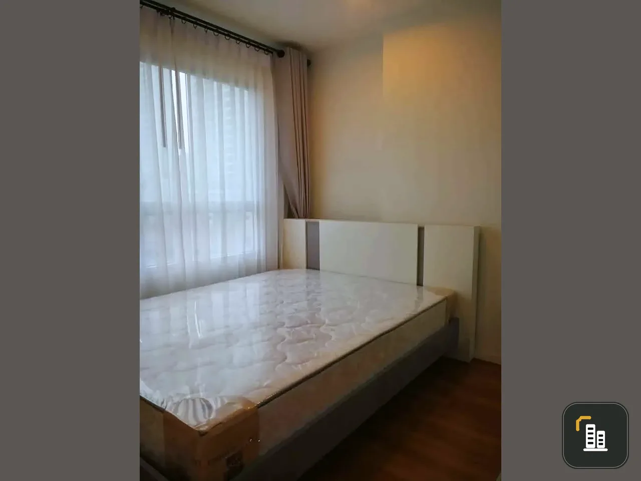 For sale: Lumpini Park Condo Rama 9-Ratchada, a nice room, city view, cool breeze all day, facilities available, book now before you miss out!