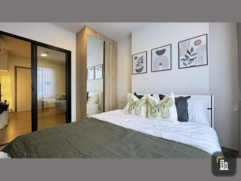 For rent: Chewathai Pinklao, beautiful condo, ready to move in, good location, fully furnished, complete electrical appliances. You will regret it if