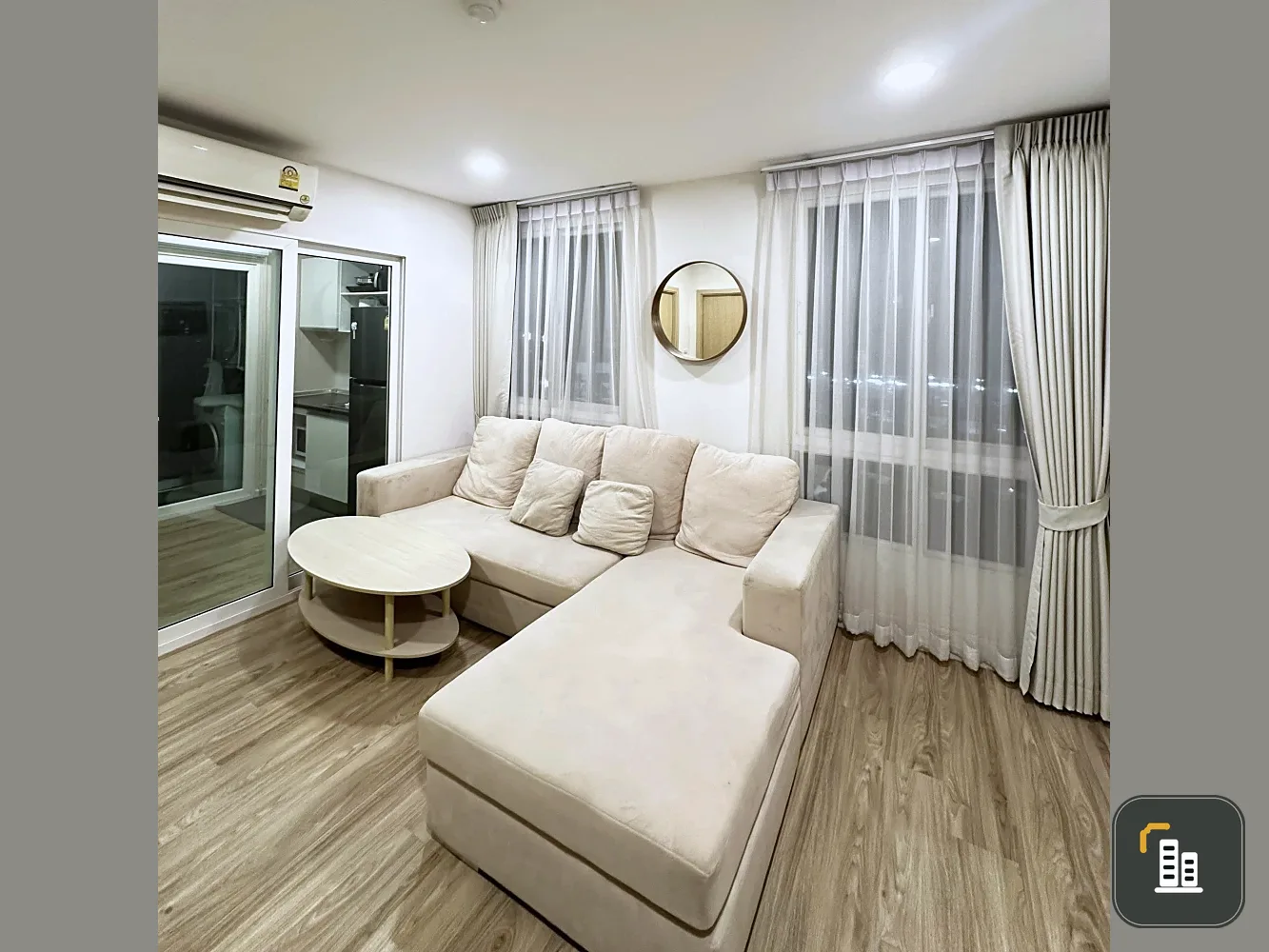For rent: The Oscar Condo, separate room, wide balcony, comes with complete facilities, book now before you miss out++