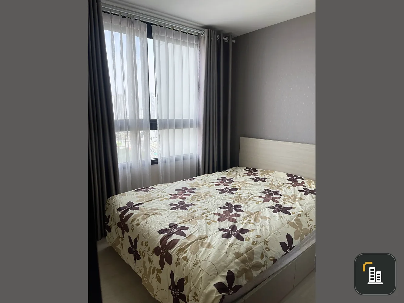For sale: Skyline Rattanathibet, high floor room, very breezy, complete with electrical appliances and furniture. Reservation required.