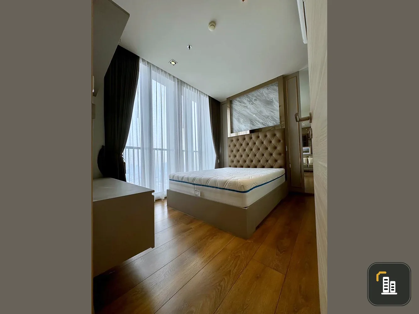 For sale: Park 24 Origin Phrom Phong, 48th floor, corner room, beautiful view, fully furnished, reserve now, don't miss out.