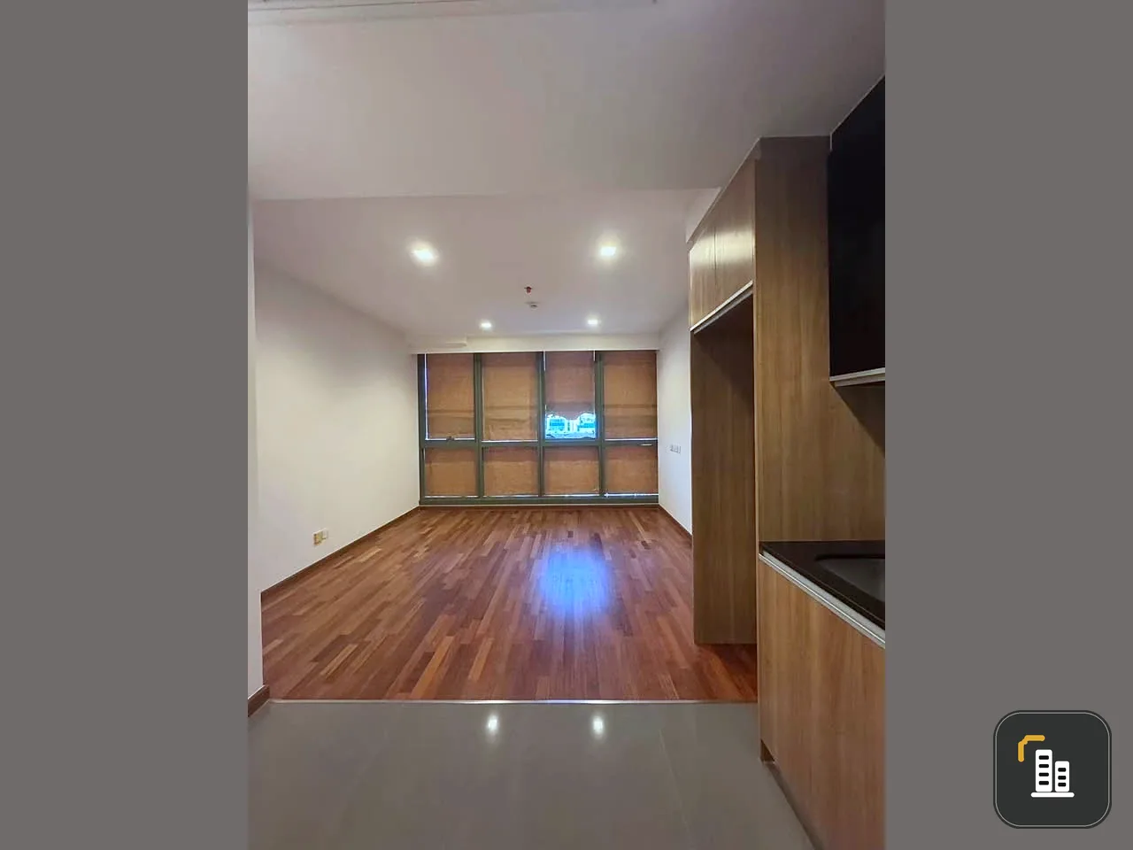 Condo for sale: Wish Signature Midtown Siam, corner room with a nice view to the north, spacious and comfortable, book now before you miss out!!