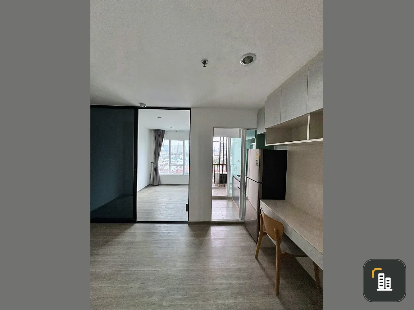 Urgent sale, Regent Bang Son Phase 28, empty room, reasonable price, 10th floor, open view, no buildings blocking the view, you can become the owner t