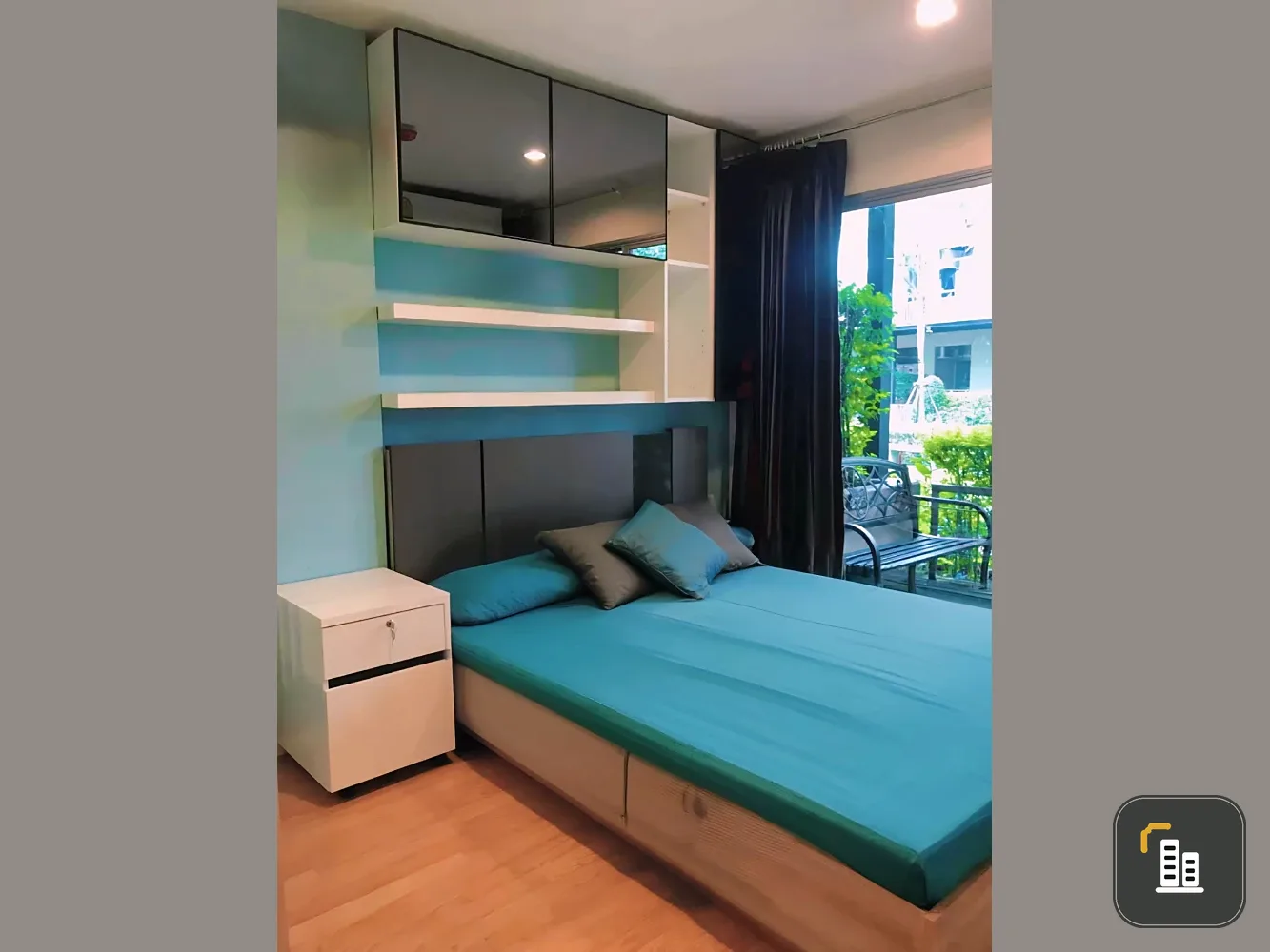For sale: Lathampini Ville On Nut-Pattanakarn, 1st floor room, next to the garden, very shady atmosphere, complete with electrical appliances. If you