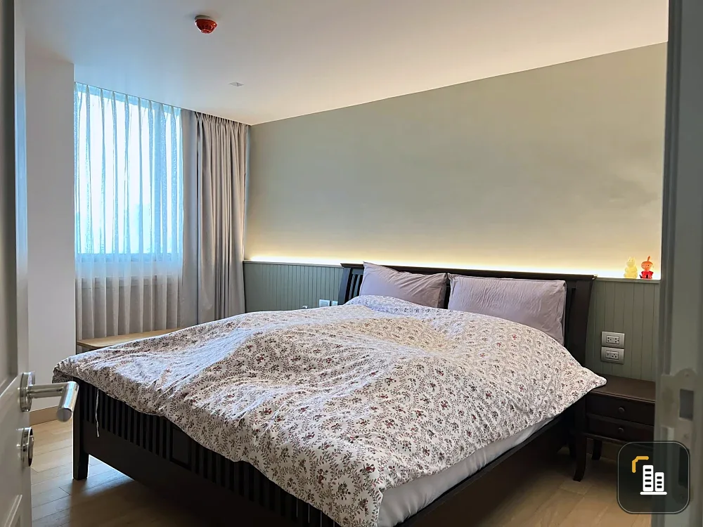 For sale: Supalai Place Sukhumvit 39, spacious room, lots of usable space, decorated in a minimalist style, don't miss it.