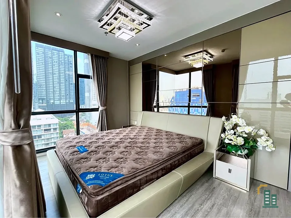 For rent: Rhythm Ekkamai, spacious room, comfortable, suitable for a family, comes with complete facilities, book now before you miss out!!