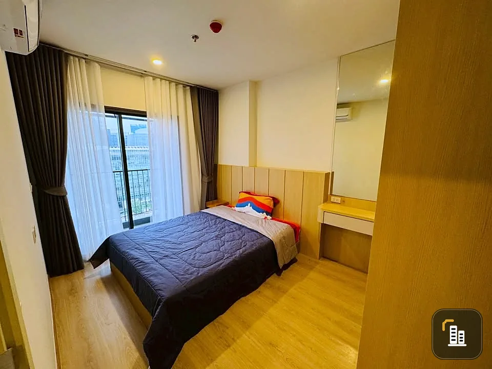 For rent Life Rama 4 - Asoke, fully furnished room, ready to move in, complete here, just come and move in. You must not miss it.