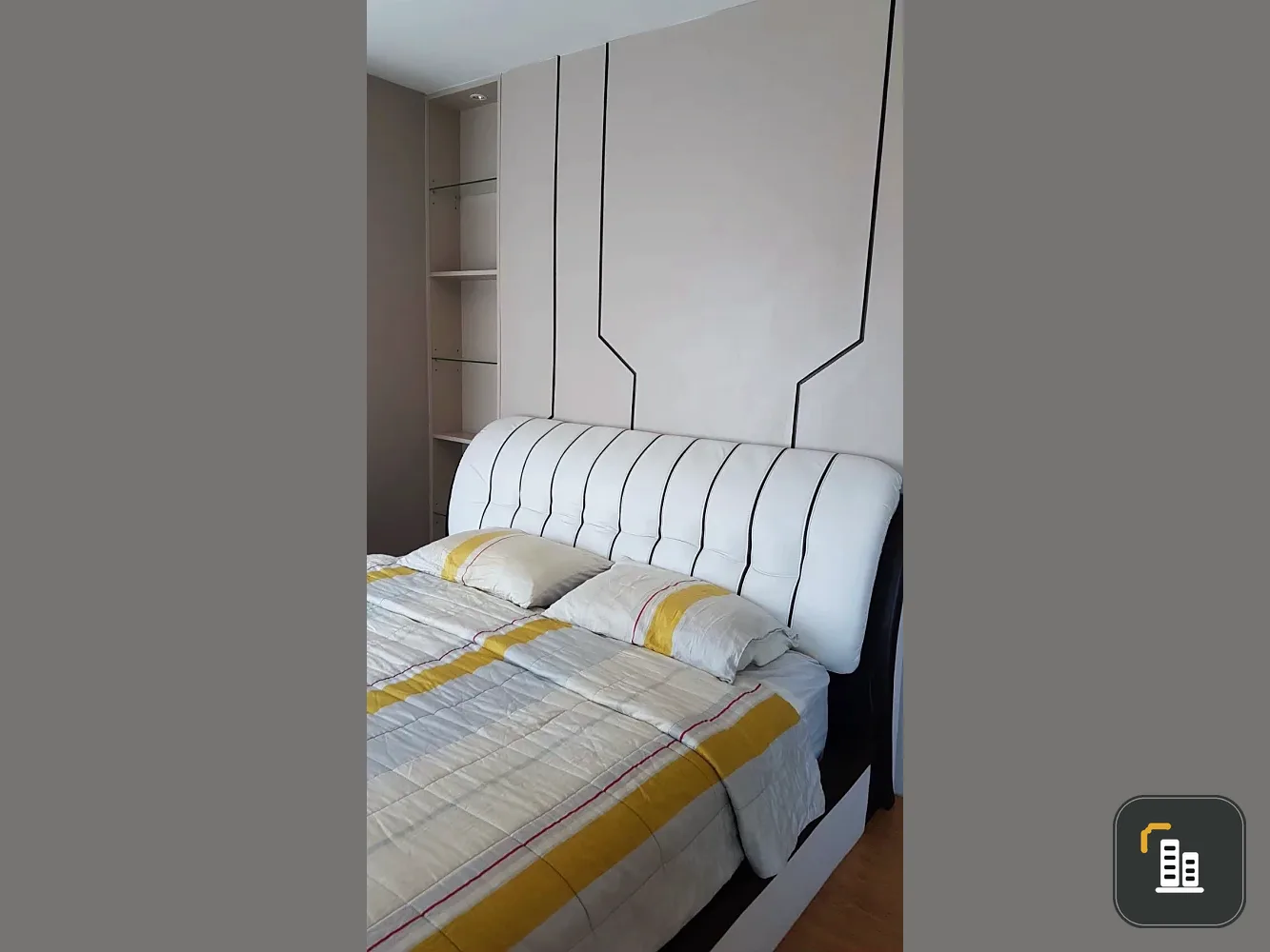 Urgent sale: The Parkland Grand Asoke-Phetchaburi, spacious room, lots of usable space, good price, book now, don't miss out.