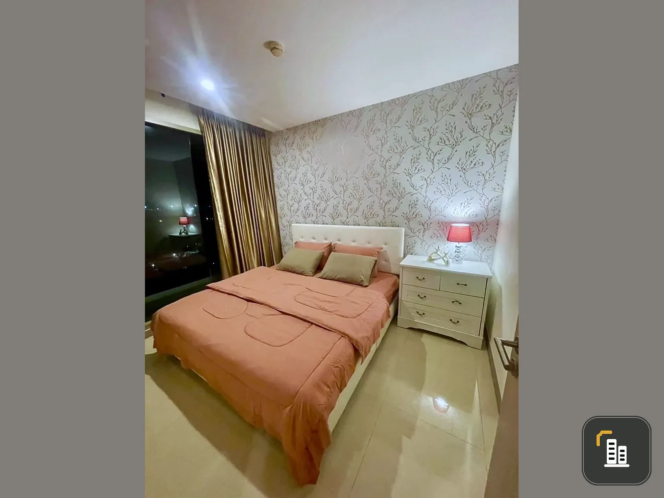 For sale/rent: Condo Riviera Jomtien Pattaya, spacious room, ready to move in, city view, fully furnished with electrical appliances, book now before