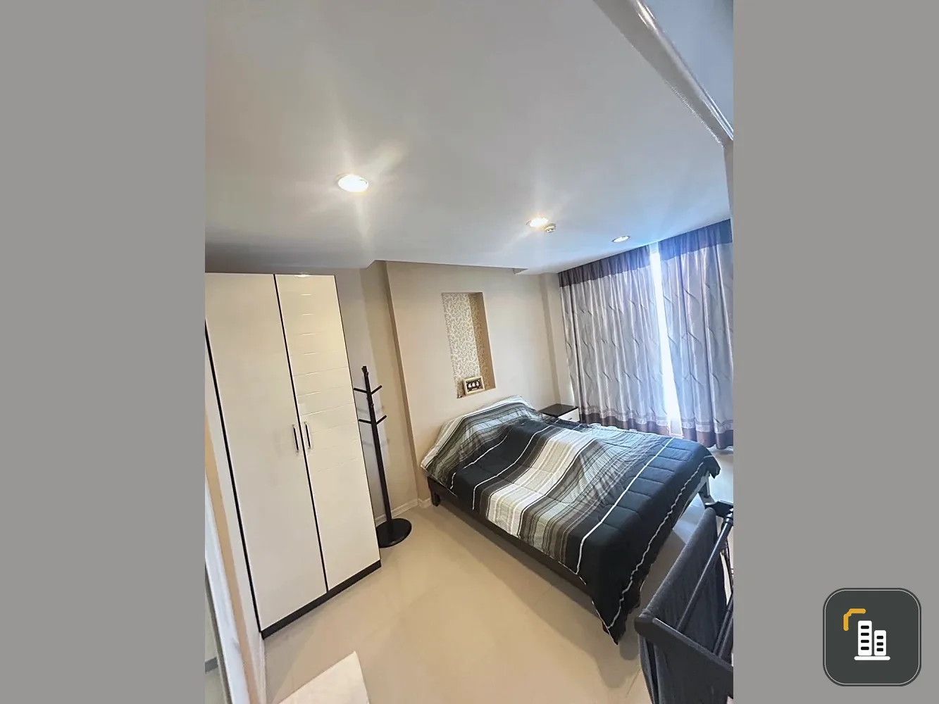 For sale: CC Condominium 1, 1 bedroom, 1 bathroom, good location, fully furnished, don't miss out.