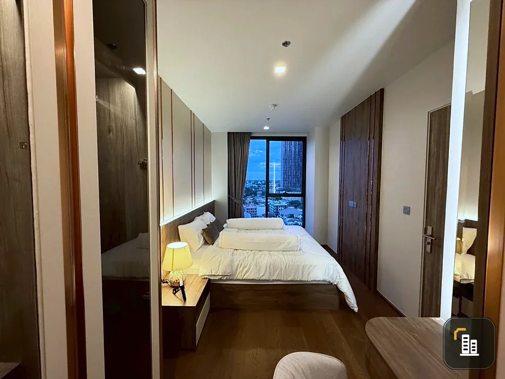 For rent: Ideo Q Sukhumvit 36, spacious room, lots of usable space, come and reserve now, don't miss out.