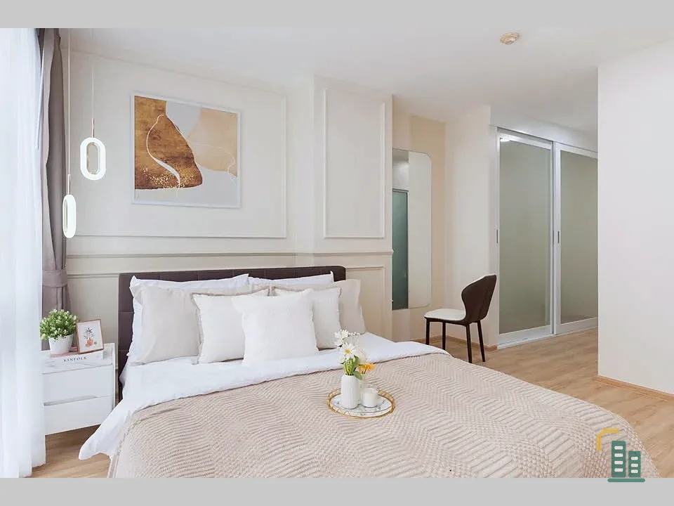 For sale, 65-storey, balcony, north facing, well decorated, fully furnished, must reserve this one.