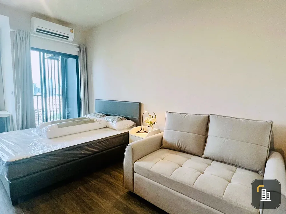For rent Ideo Sukhumvit - Rama 4 has complete electrical appliances, such as a large screen TV, washing machine and dryer. Ready to reserve now.