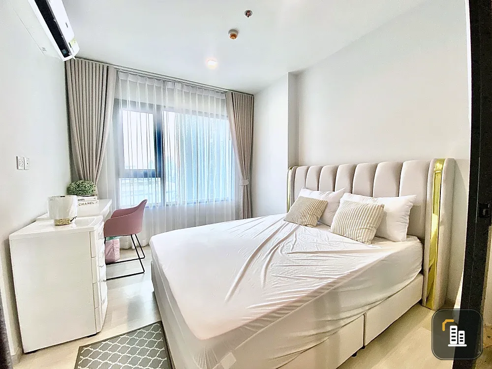 For rent, Life One Wireless, beautifully decorated room, luxurious and expensive, beautiful view from high floor, good location, book now.