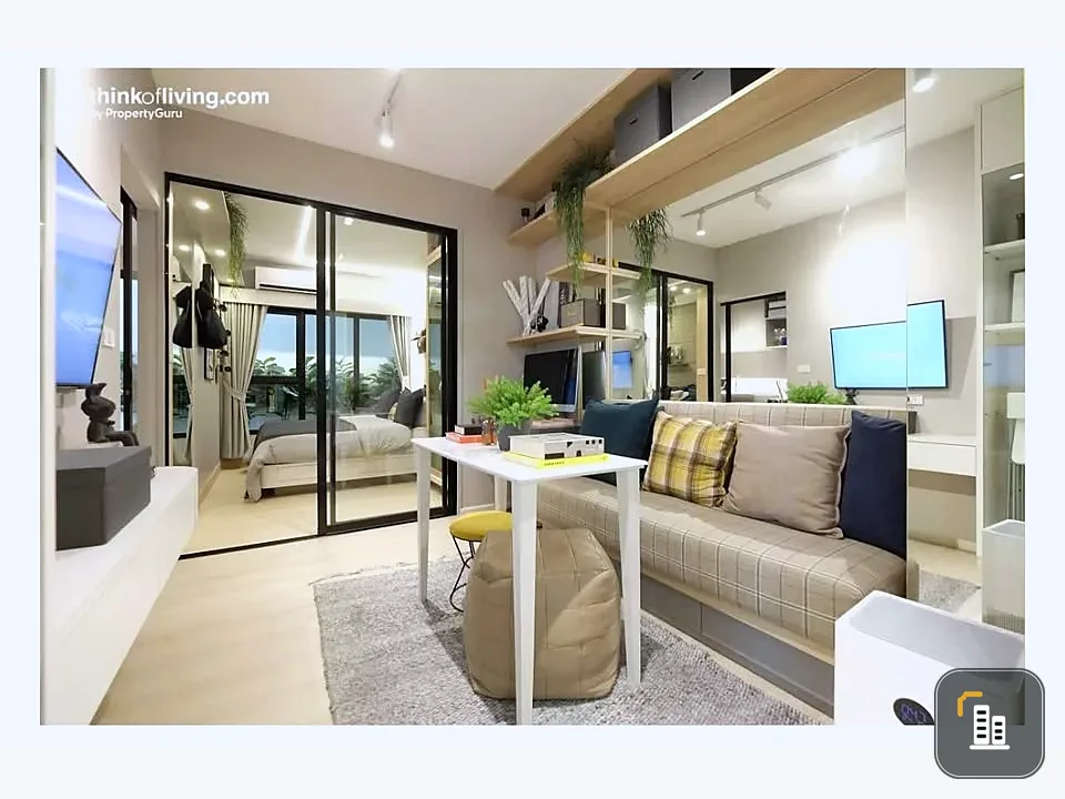 Selling down payment NOWW MEGA, very high floor room, view of Mega Bangna, can see fireworks from the room, must book like this.