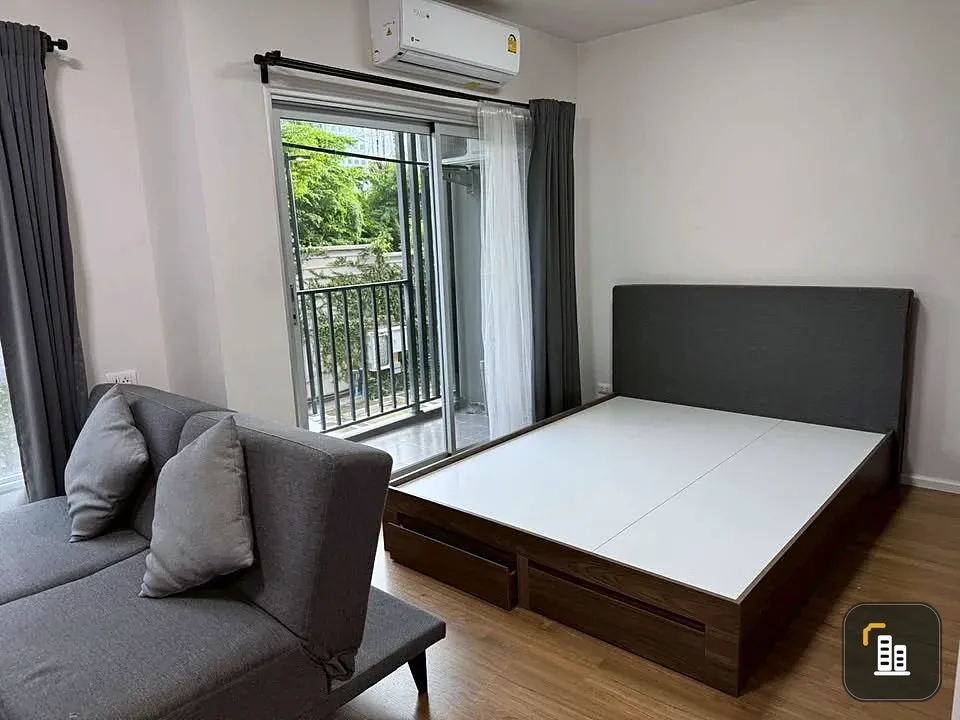 For sale: D Condo Bliss Sriracha, a nice room, good location, comes with a complete set of furniture. Can you not reserve it?