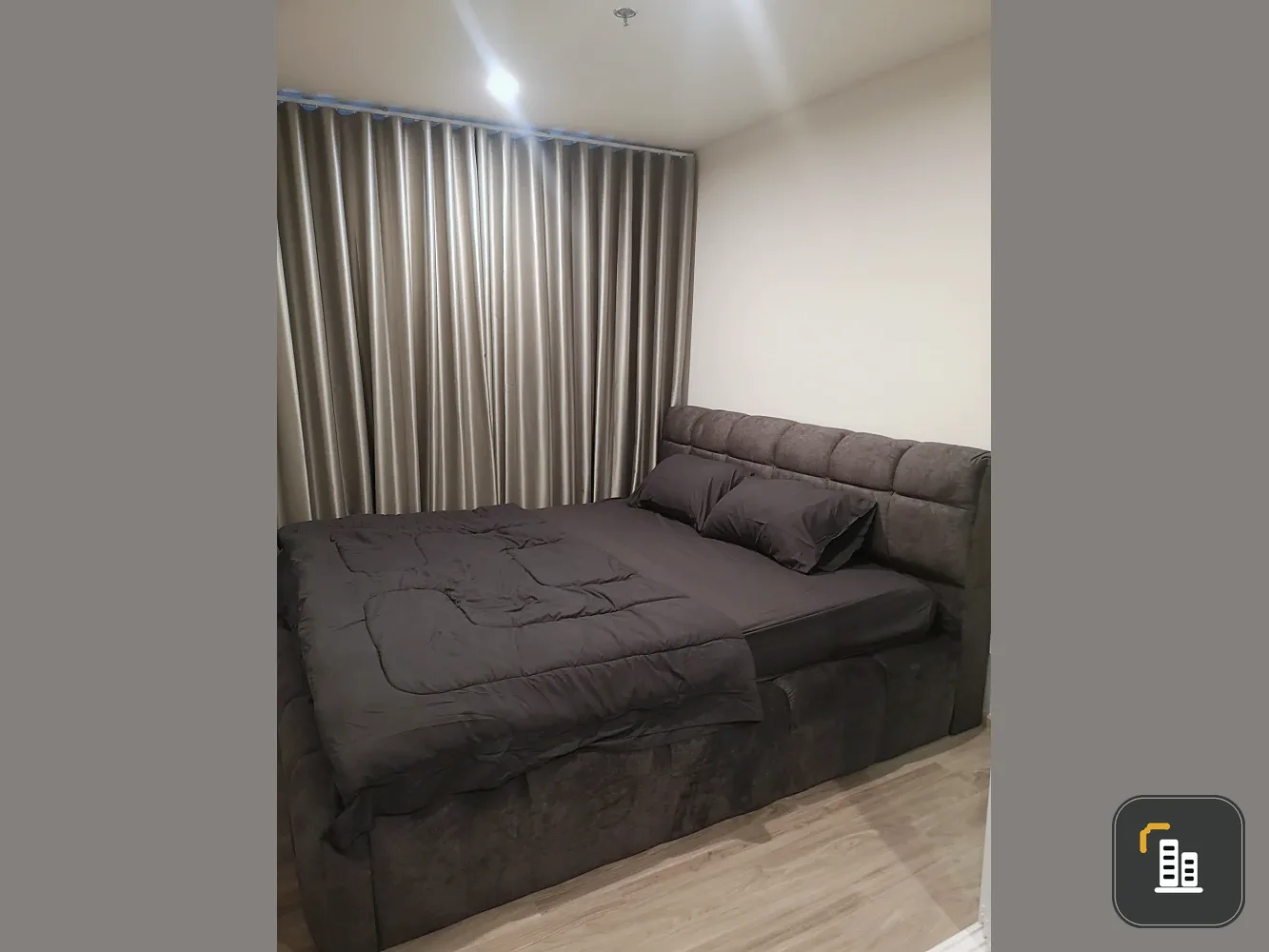 Urgent sale! Regent Home Bangna, complete built-in furniture, complete with electrical appliances. Come and reserve now.