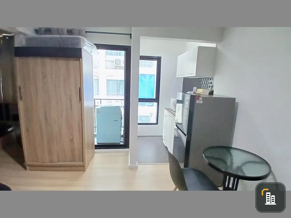 For rent: Vela de Residence, a nice room, good location, comes with complete facilities. If it's this good, what are you waiting for?