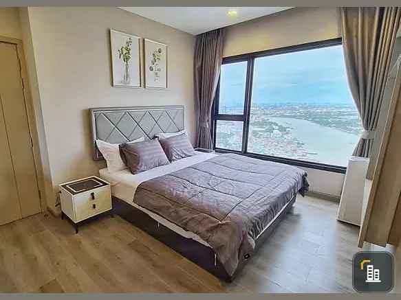 For sale: The Politan Rive, 2 bedrooms, 44th floor, Chao Phraya River view, beautifully decorated room, nice to live in, book now, urgently.
