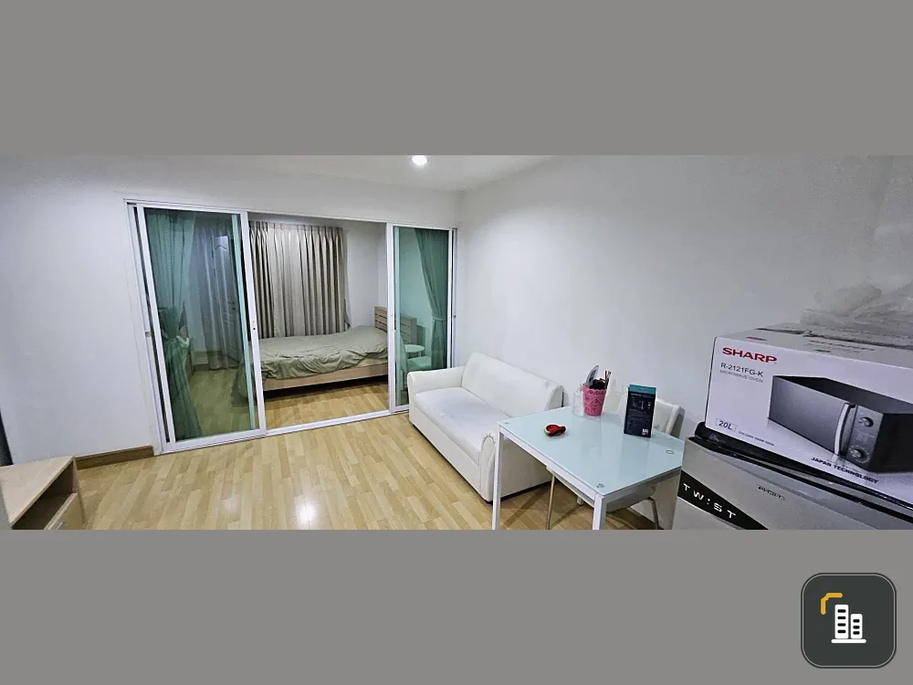 For sale: The Paint Ngamwongwan 22, spacious and comfortable rooms, just bring your bag and move in!!