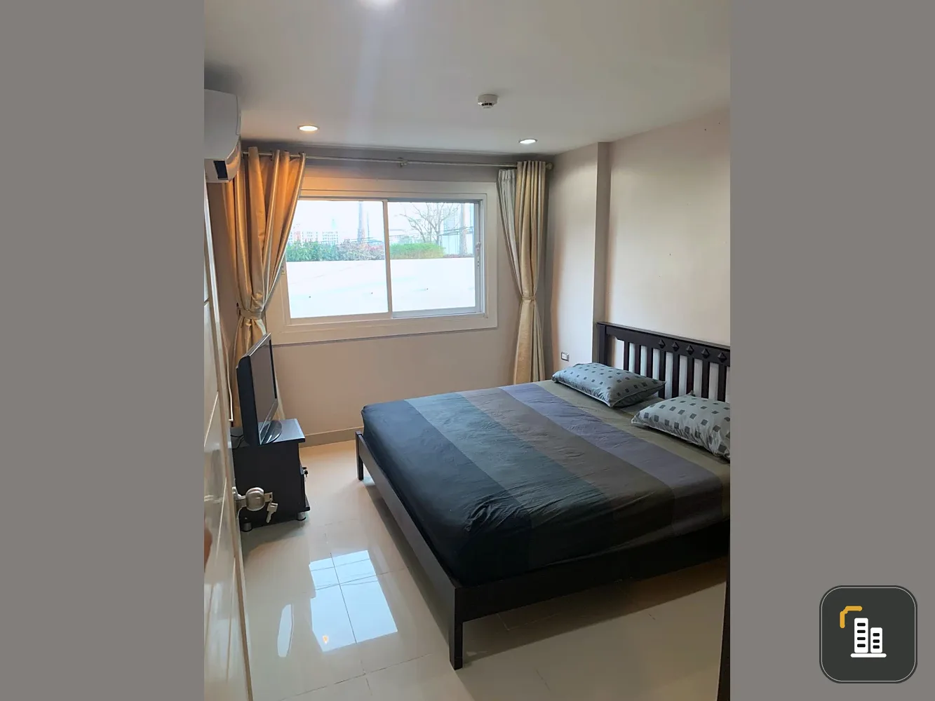 For rent Condo Porch Land 2 Jomtien Resort, nice room, good location, comes with furniture and complete facilities. Don't miss it.