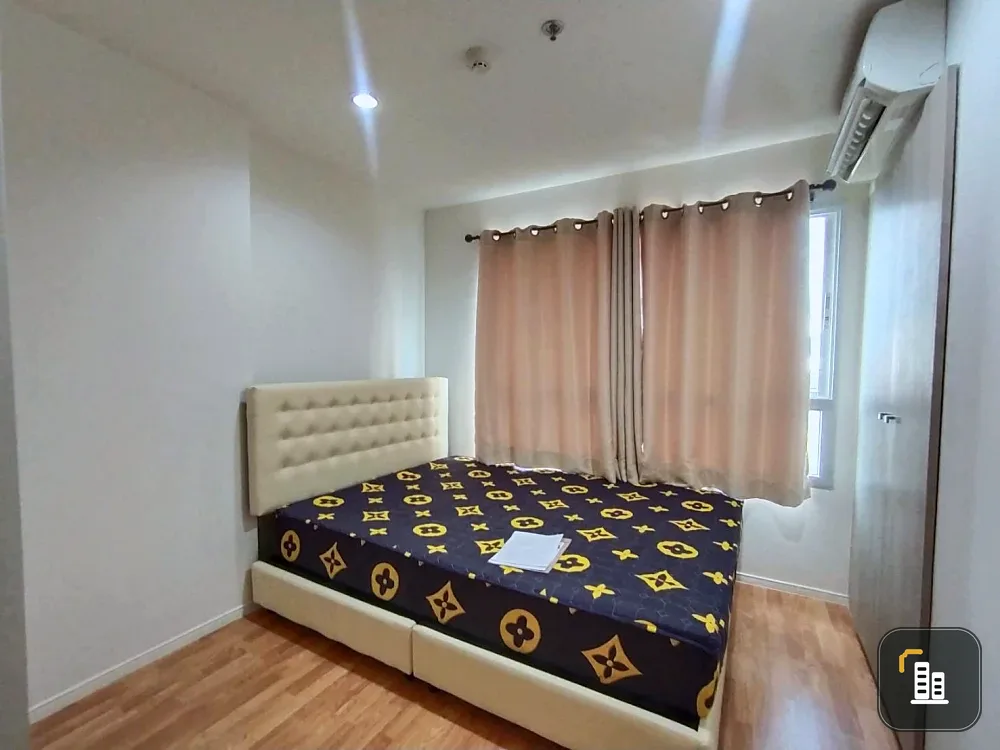 For sale: Lumpini Park Phetkasem 98, a nice room, good location, fully furnished, just bring your bags and move in.