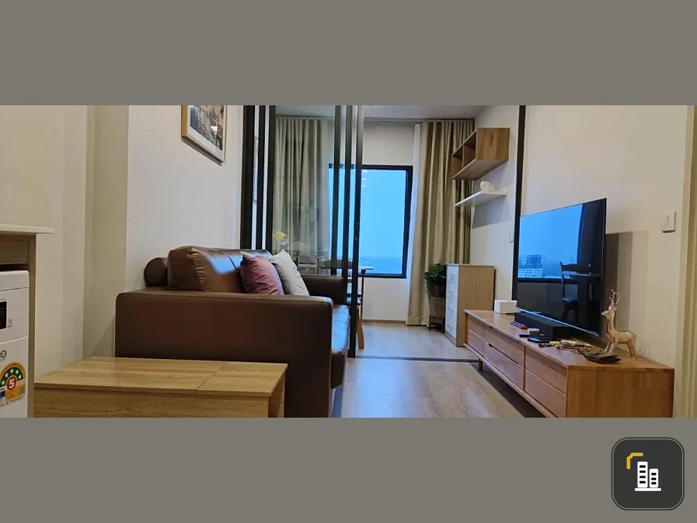 For rent: Life Rama 4 - Asoke, 24th floor, Chao Phraya River view, fully furnished room, nice to live in. If you don't book, you'll really miss out.