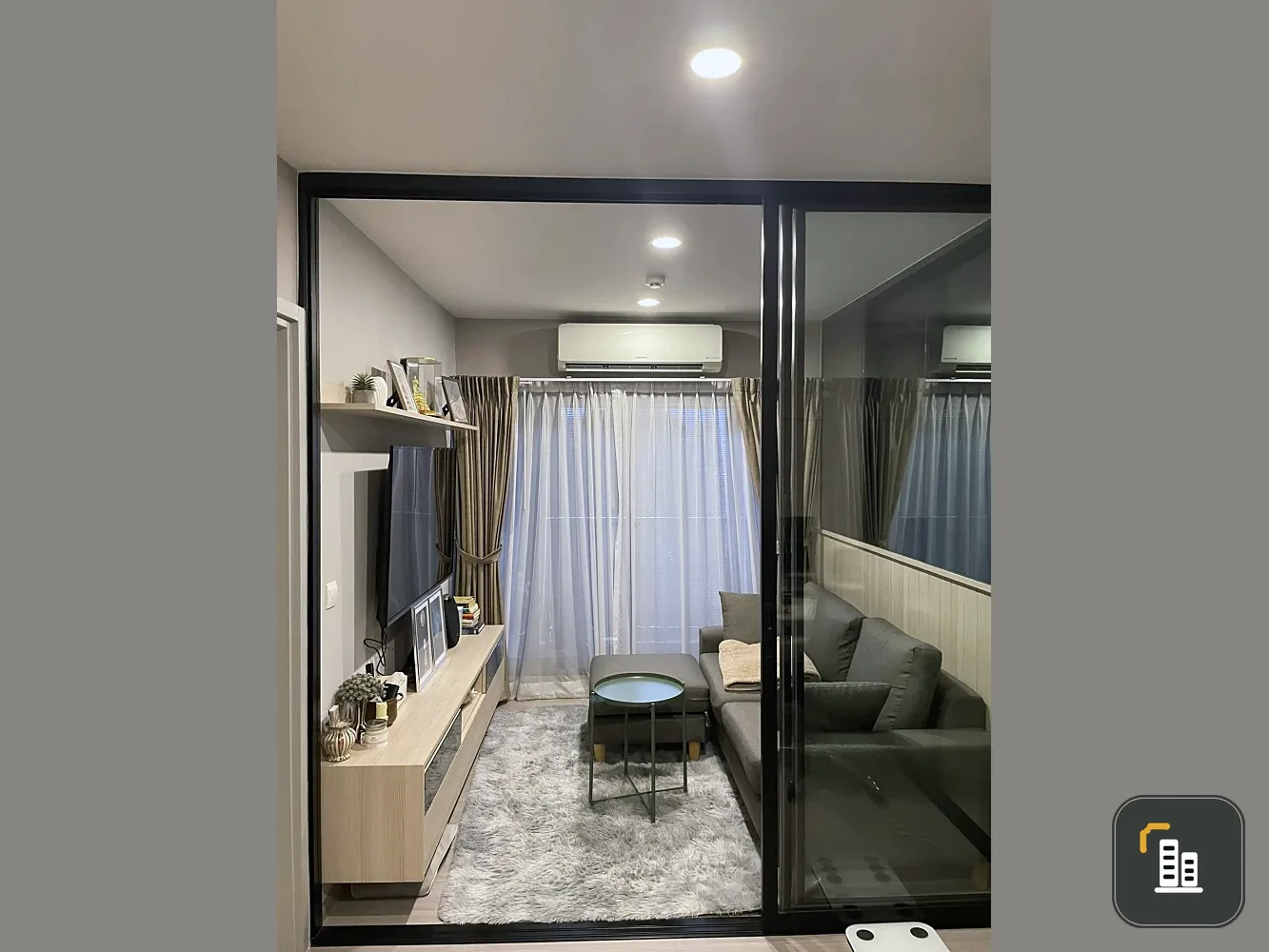 For sale: Aspire Sukhumvit-Onnut, 5th floor, river bend view, fully furnished room, nice to live in. If interested, hurry and reserve now. Don't wait.