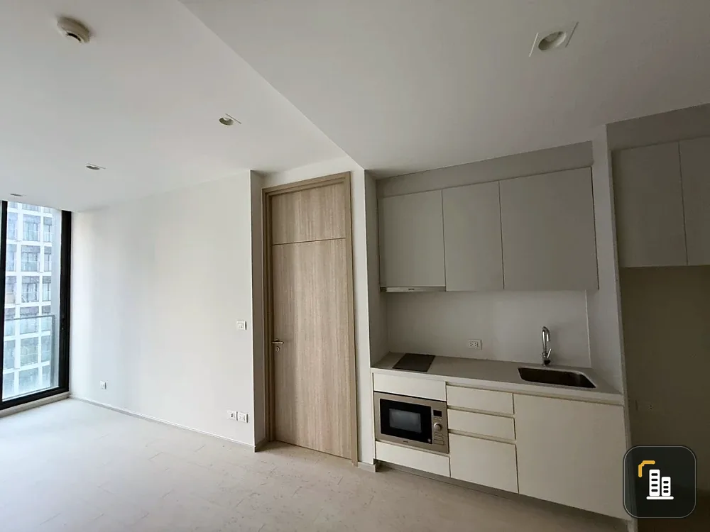 Urgent sale!! Noble Ploenchit condo, 10th floor, selling empty room, ready to move in, just bring your bags and move in, don't miss out!!
