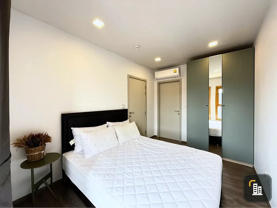 For rent: The Base Sukhumvit 50, 7th floor, nice room, fully furnished, book now.