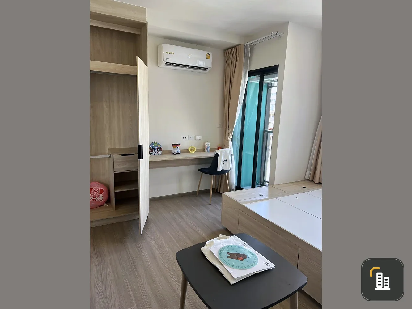 For sale: MUVE Ram 22, ready-to-move-in room, fully furnished + electrical appliances included. Good like this, hurry and reserve now++