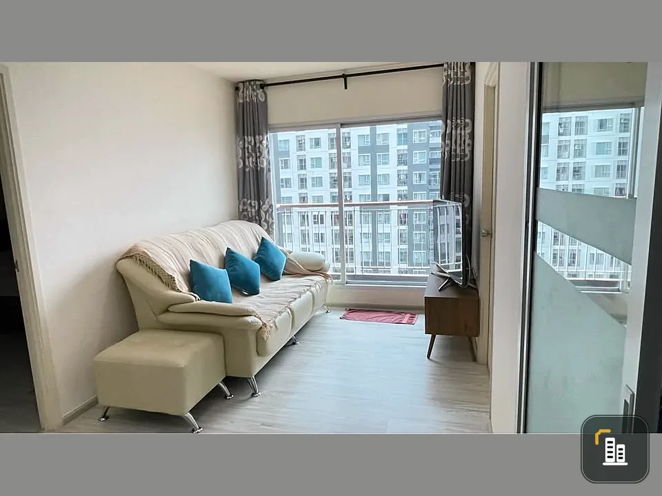 For sale: Aspire Rattanathibet 2, spacious room, lots of usable space, comes with a large sofa, comfortable to sit on, view of the garden, reserve now