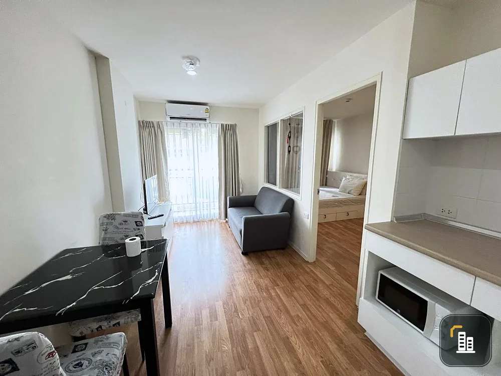 For rent: Lumpini Ville Sukhumvit 101/1-Punnawitthi, Building B, 3rd floor, bright and comfortable room, fully furnished, just bring your bags and mov