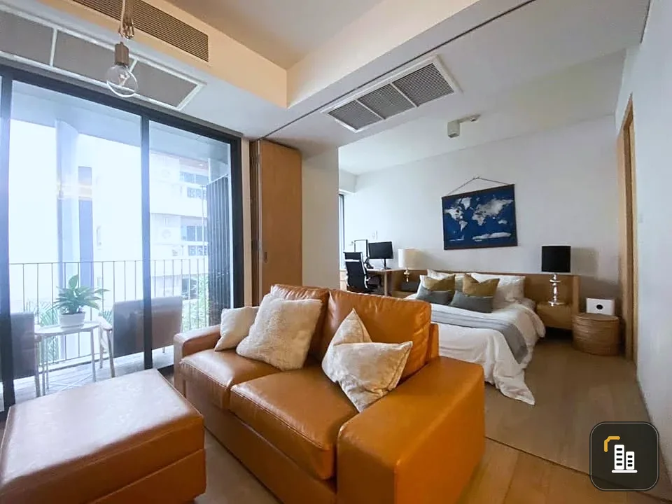 For rent or sale : Siamese Joya Sukhumvit 31, simply decorated but nice to live in, complete with furniture and electrical appliances.