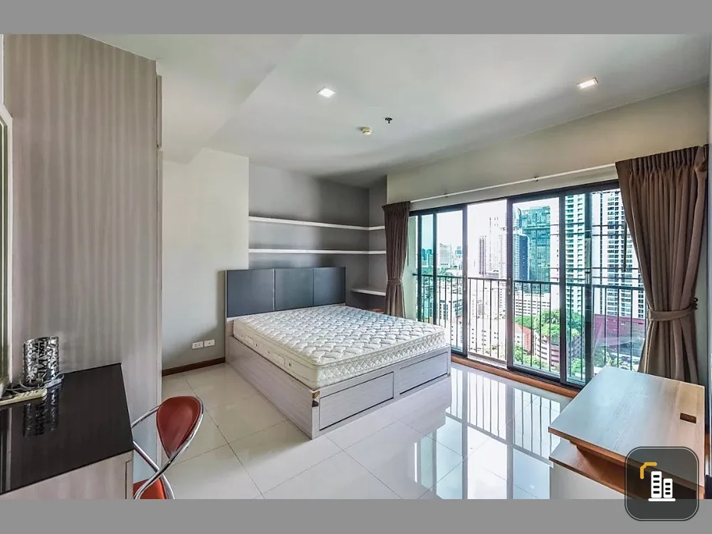For rent!! Condo Noble Revent, 20th floor, very beautiful room, fully furnished, just bring your bags and move in. Don't miss it!!