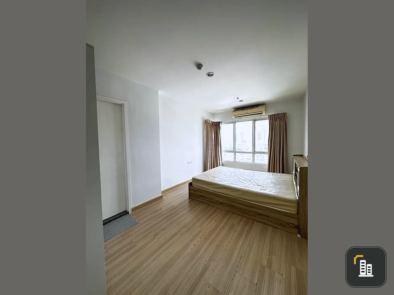 For rent: Motif Condo Sathorn – Wongwian yai, corner room with privacy, good location, full facilities, book now