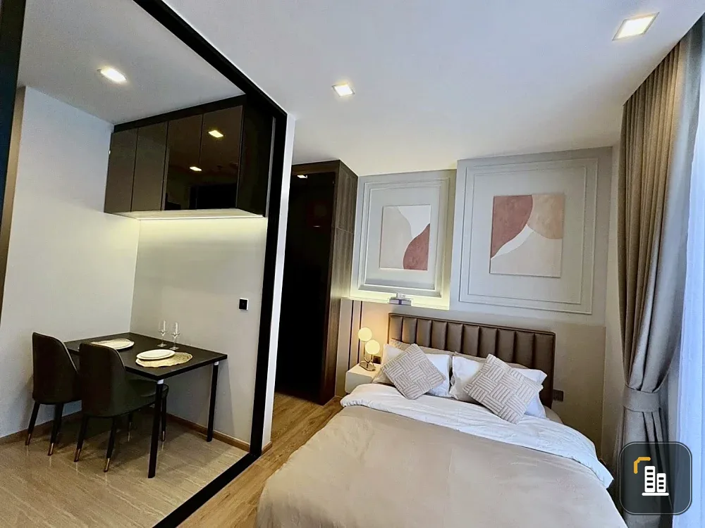 For rent: Noble Around Ari, 28th floor, very high, with a clear, comfortable city view. Ready to move in with your bags.