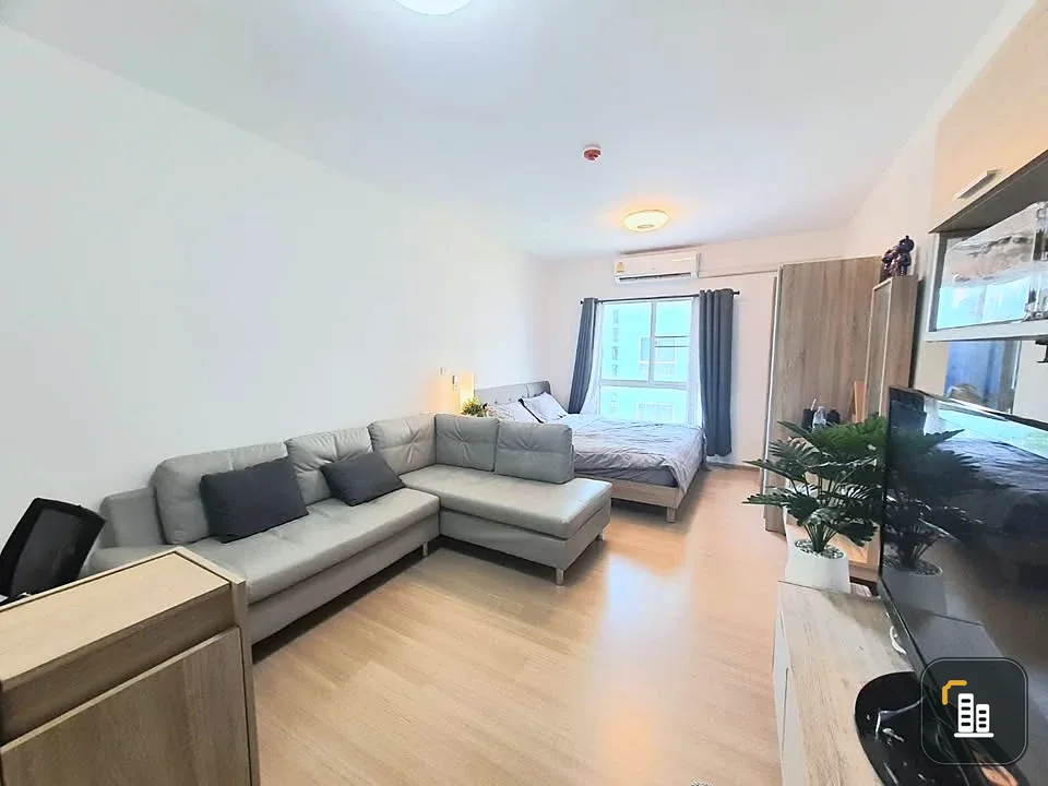 For sale: UNIO Charan 3, 5th floor, swimming pool view, fully furnished room, ready to move in. If interested, hurry and reserve now. Don't wait.