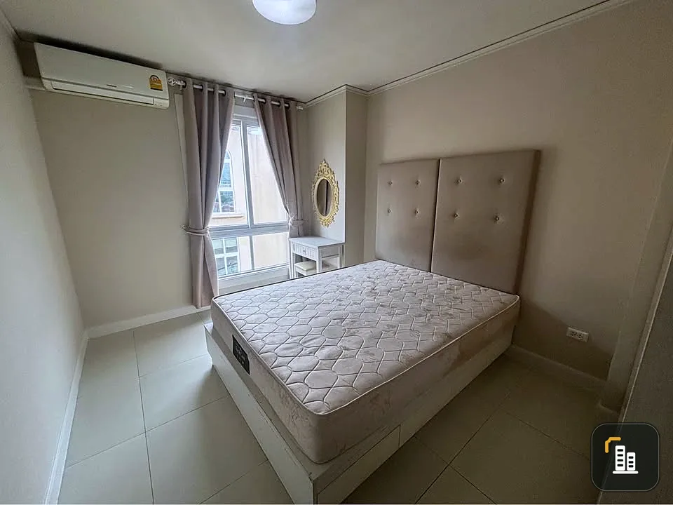 Groovy Sriracha for sale, corner room with privacy, fully furnished, swimming pool view, don't miss this great deal.